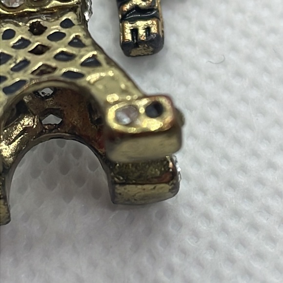 Juicy Couture Gold Tone Charm Bracelet Eiffel Tower Diploma Crest & Rhinestone - Picture 10 of 13